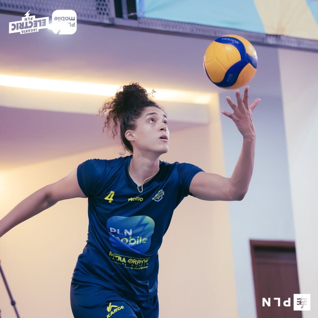 Celeste Plak Resmi Berpisah dengan Jakarta Electric PLN